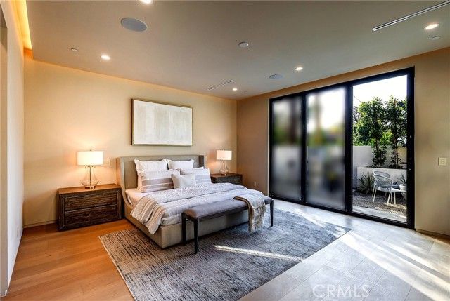 5205 Etiwanda, Tarzana (los Angeles), CA 91356