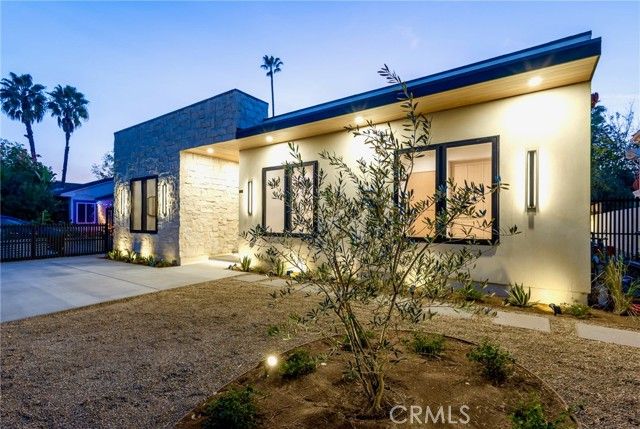 5205 Etiwanda, Tarzana (los Angeles), CA 91356