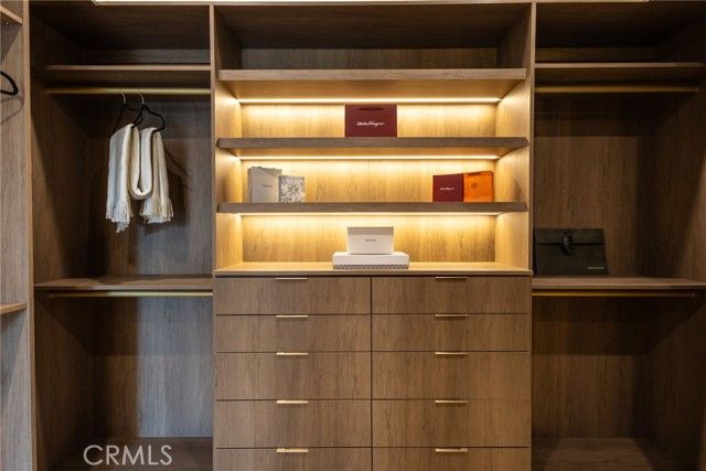 5205 Etiwanda, Tarzana (los Angeles), CA 91356