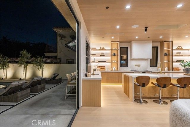 5205 Etiwanda, Tarzana (los Angeles), CA 91356