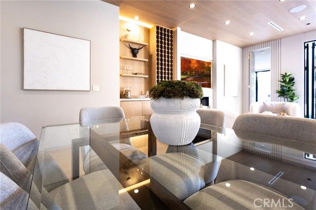 5205 Etiwanda, Tarzana (los Angeles), CA 91356