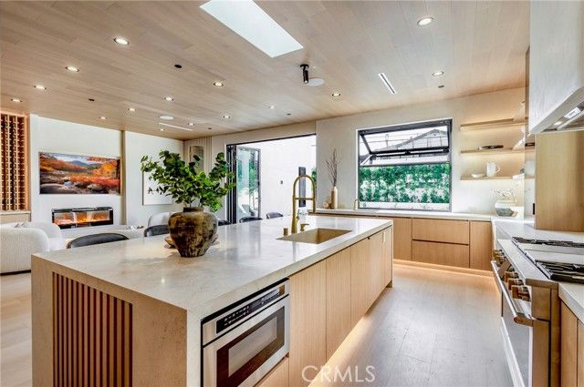 5205 Etiwanda, Tarzana (los Angeles), CA 91356