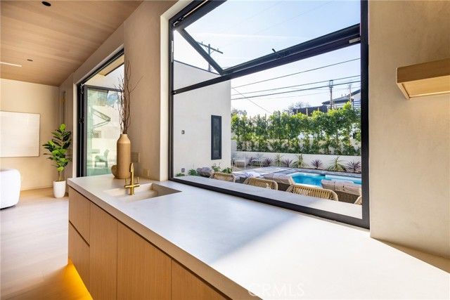 5205 Etiwanda, Tarzana (los Angeles), CA 91356