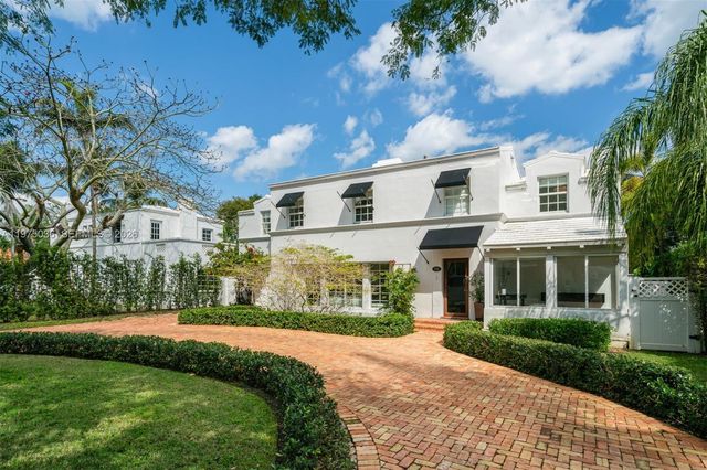 939 W 47th Ct, Miami Beach, FL 33140