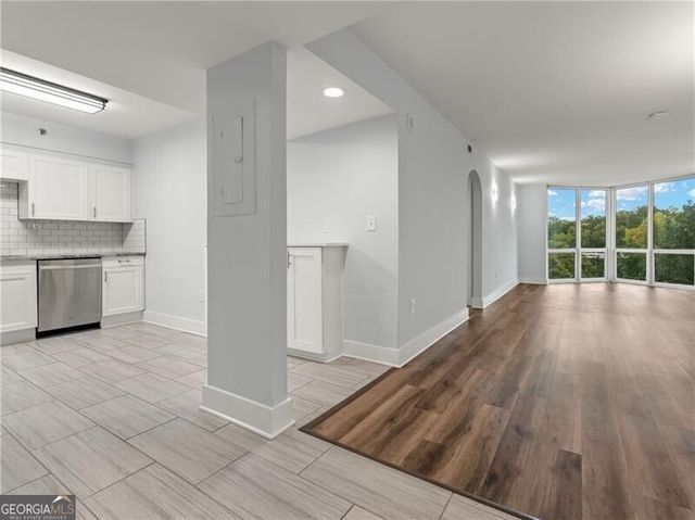 2870 Pharr Court South NW 601, Atlanta, GA 30305