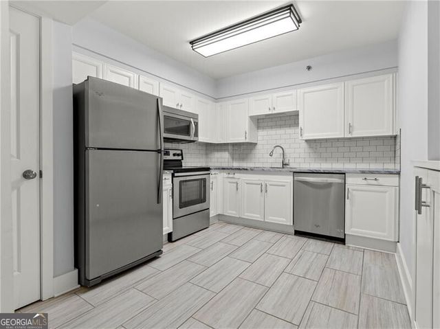 2870 Pharr Court South NW 601, Atlanta, GA 30305