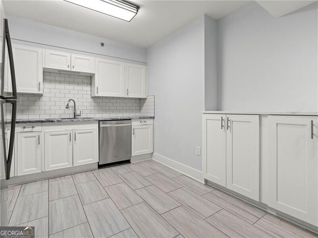 2870 Pharr Court South NW 601, Atlanta, GA 30305