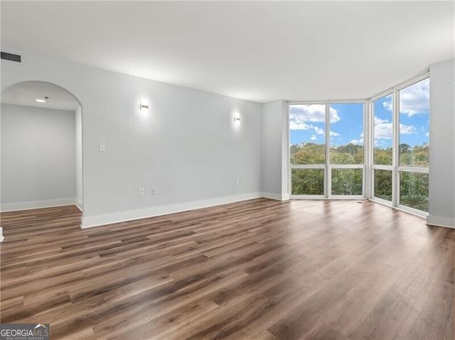 2870 Pharr Court South NW 601, Atlanta, GA 30305