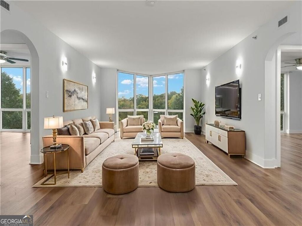 2870 Pharr Court South NW 601, Atlanta, GA 30305