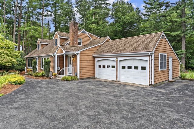 730 Lindsey St, Attleboro, MA 02703
