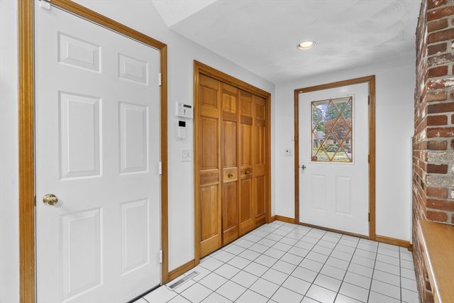 730 Lindsey St, Attleboro, MA 02703