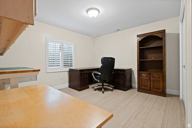 1443 W IRON PORT DR, South Jordan, UT 84095