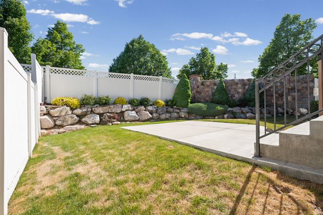 1443 W IRON PORT DR, South Jordan, UT 84095