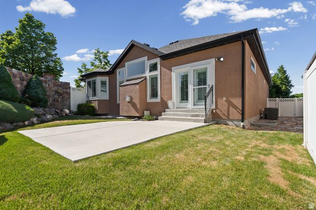 1443 W IRON PORT DR, South Jordan, UT 84095