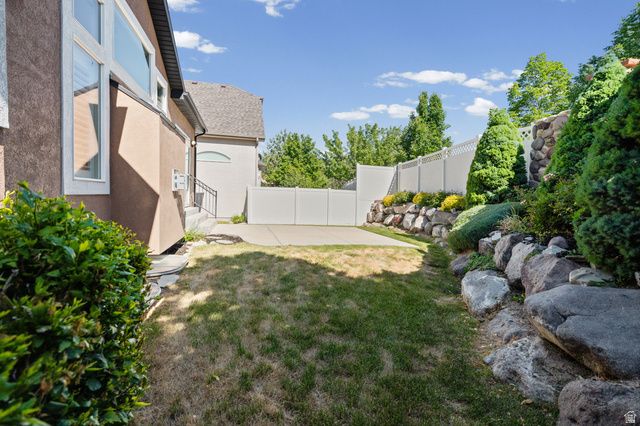 1443 W IRON PORT DR, South Jordan, UT 84095