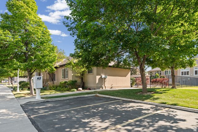 1443 W IRON PORT DR, South Jordan, UT 84095