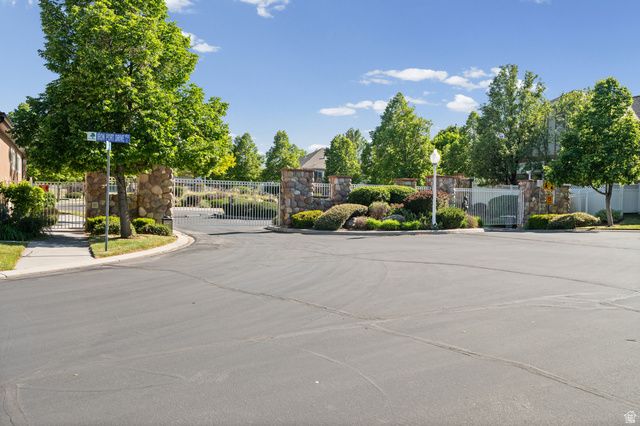 1443 W IRON PORT DR, South Jordan, UT 84095