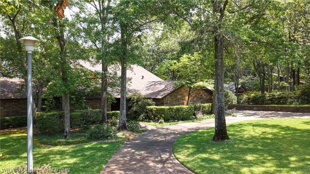 8301 Mile Tree Drive, Fort Smith, AR 72903