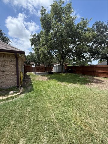 7649 Dallas St, Corpus Christi, TX 78413