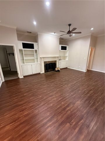7649 Dallas St, Corpus Christi, TX 78413