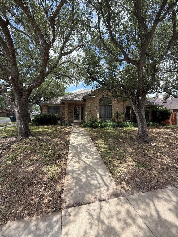 7649 Dallas St, Corpus Christi, TX 78413