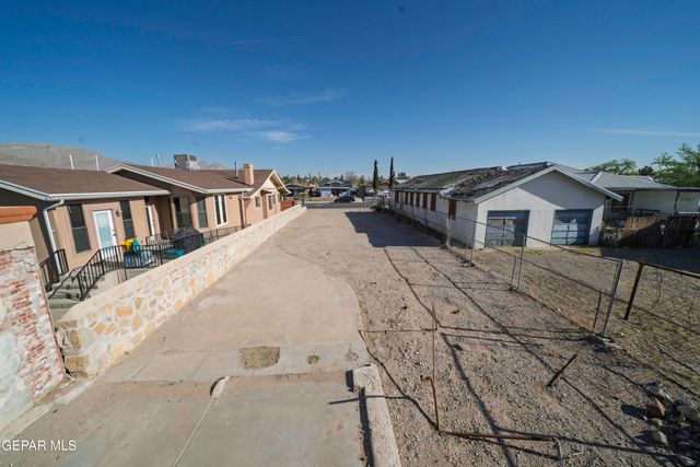3812 TROWBRIDGE Drive, El Paso, TX 79903