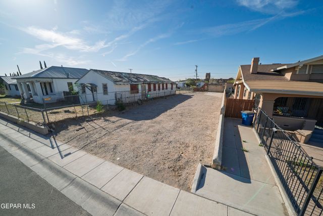 3812 TROWBRIDGE Drive, El Paso, TX 79903