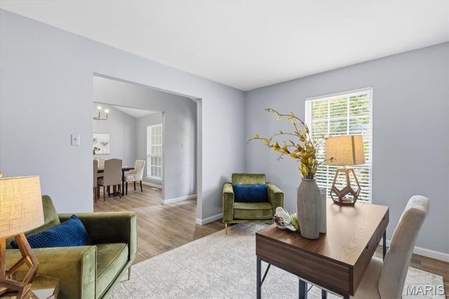 1718 Pheasant Run Drive, Maryland Heights, MO 63043