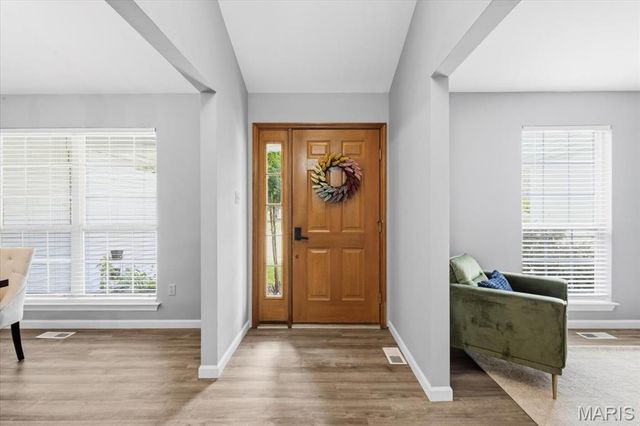 1718 Pheasant Run Drive, Maryland Heights, MO 63043