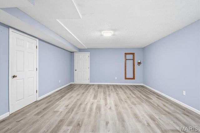 1718 Pheasant Run Drive, Maryland Heights, MO 63043