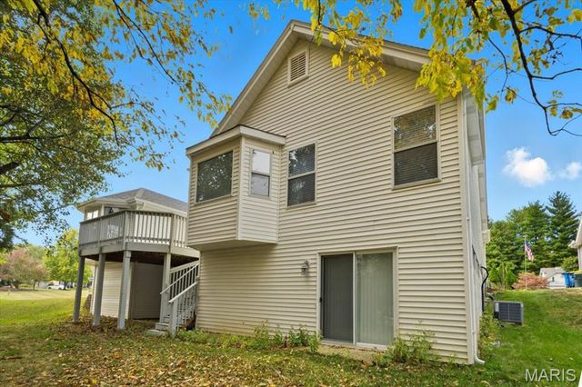 1718 Pheasant Run Drive, Maryland Heights, MO 63043