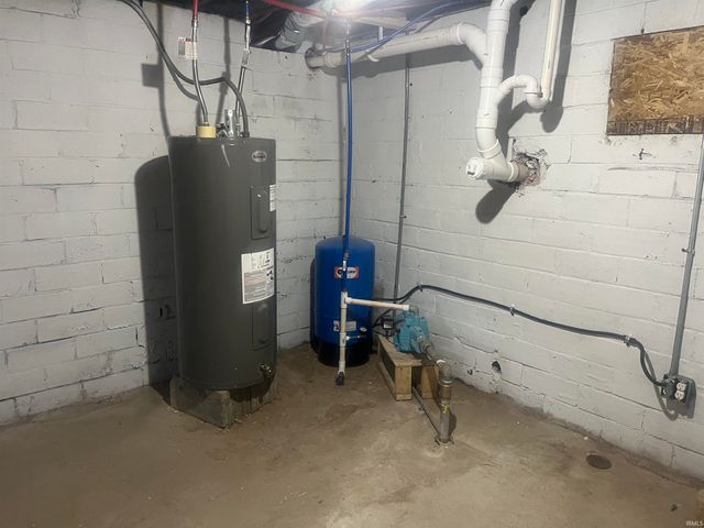 51579 State Road 19 Street, Elkhart, IN 46514