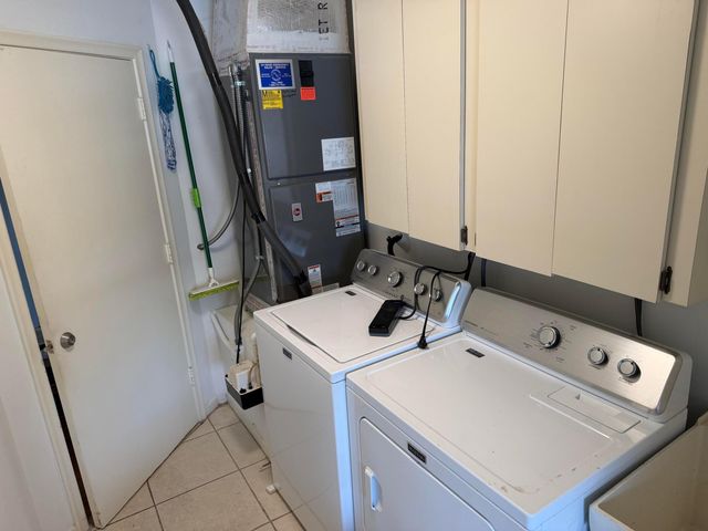 10522 Greenbriar Court, Boca Raton, FL 33498