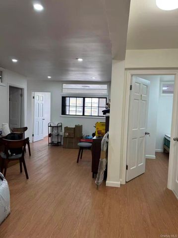 41-25 kissena Boulevard unit 6HH, Flushing, NY 11355