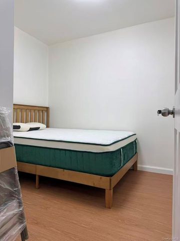 41-25 kissena Boulevard unit 6HH, Flushing, NY 11355