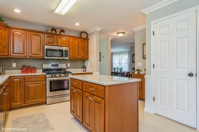 254 Village Drive, Florida, NY 10921