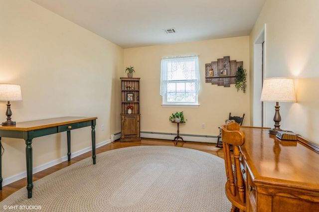 254 Village Drive, Florida, NY 10921