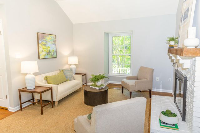 6208 GENTLE LN, Alexandria, VA 22310