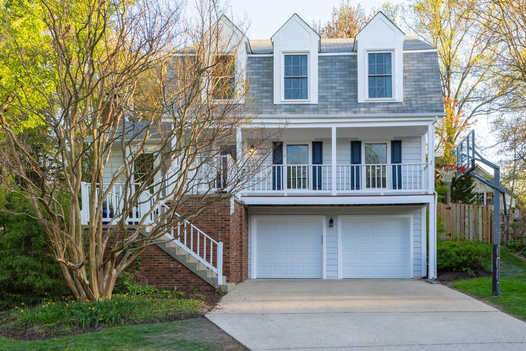 6208 GENTLE LN, Alexandria, VA 22310