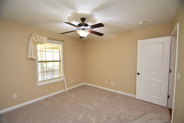 101 Mohegan Dr, Enterprise, AL 36330