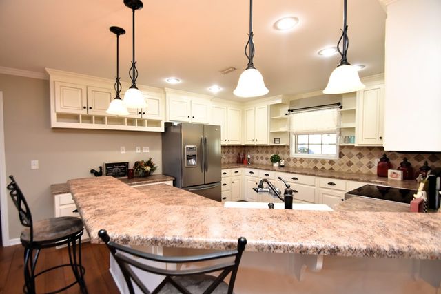 101 Mohegan Dr, Enterprise, AL 36330