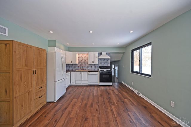 2660 Coshocton Court, Miami Twp, OH 45233