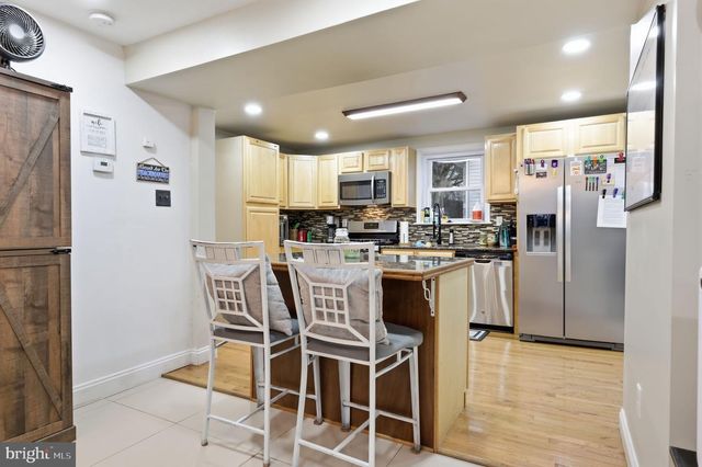 125 COUNTY LINE RD, Feasterville Trevose, PA 19053