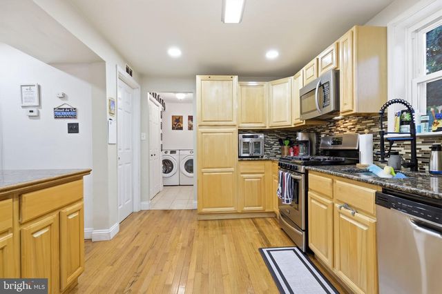 125 COUNTY LINE RD, Feasterville Trevose, PA 19053