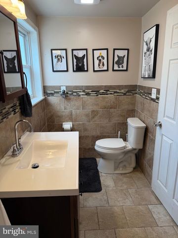 125 COUNTY LINE RD, Feasterville Trevose, PA 19053