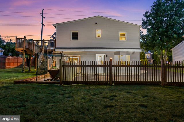 125 COUNTY LINE RD, Feasterville Trevose, PA 19053