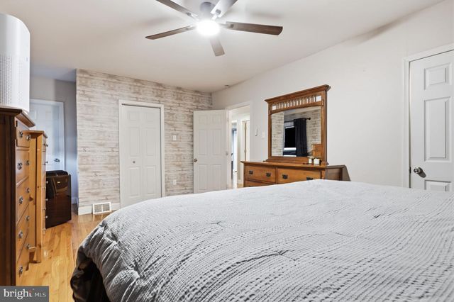 125 COUNTY LINE RD, Feasterville Trevose, PA 19053