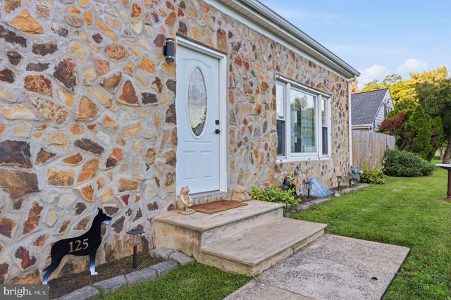 125 COUNTY LINE RD, Feasterville Trevose, PA 19053