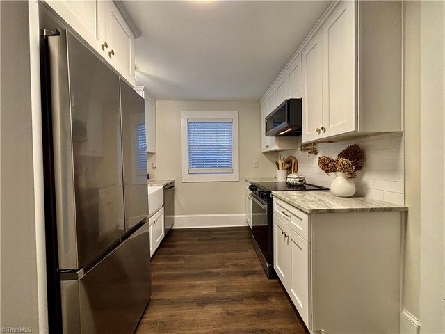 1147 Johnsontown Road, Thomasville, NC 27360