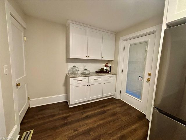 1147 Johnsontown Road, Thomasville, NC 27360